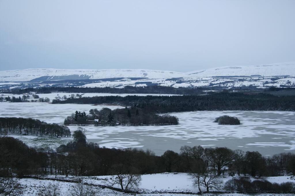 The Mews - A Cottage With A Spectacular Lake View Port Of Menteith Kültér fotó