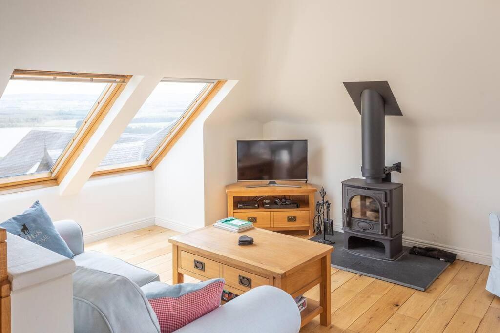 The Mews - A Cottage With A Spectacular Lake View Port Of Menteith Kültér fotó