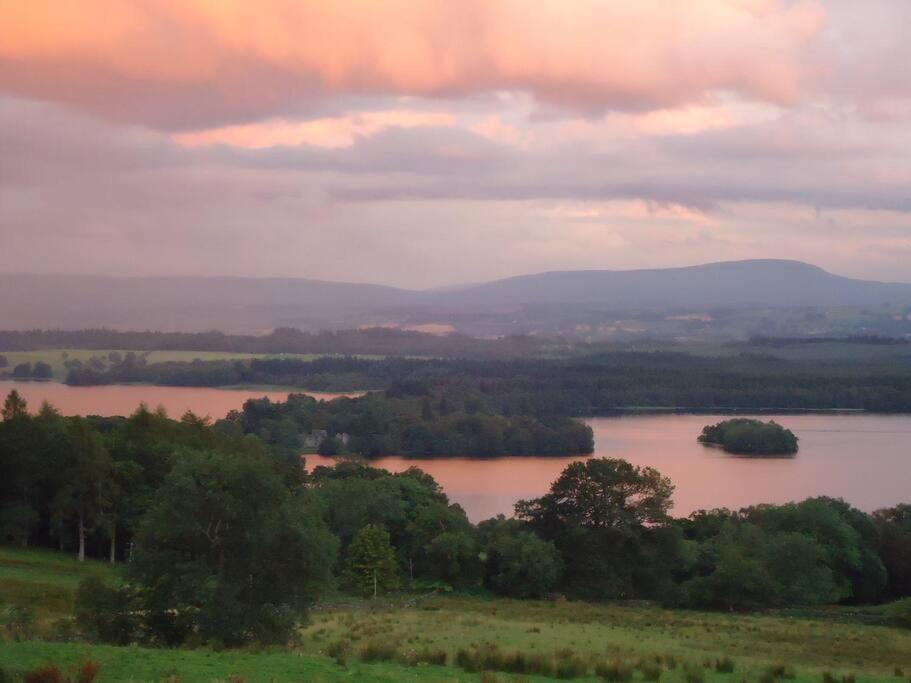 The Mews - A Cottage With A Spectacular Lake View Port Of Menteith Kültér fotó